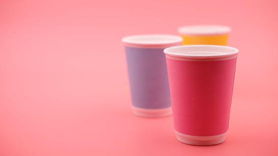 Hygienisch: Papierbecher für Wasserspender Hygienisch: Papierbecher für Wasserspender