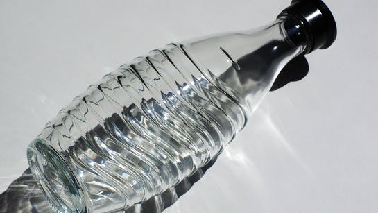 Glasflaschen: umweltfreundlicher als Kunststoff Glasflaschen: umweltfreundlicher als Kunststoff