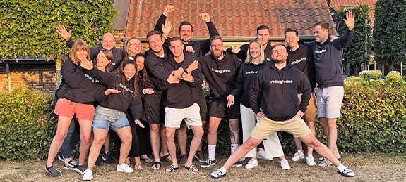 Gruppenfoto des tradingtwins-Teams