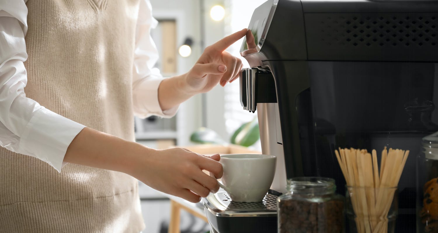 Kaffeevollautomat fürs Büro: Alle Infos + Vergleich